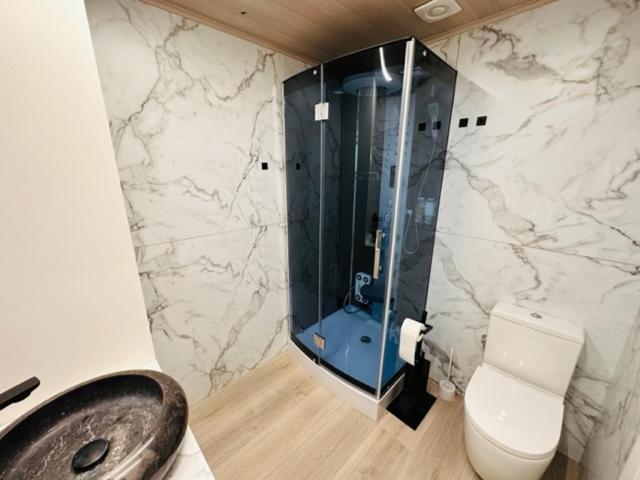 Fantastic Larimar New Apartment سالو المظهر الخارجي الصورة
