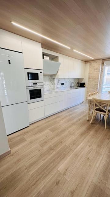 Fantastic Larimar New Apartment سالو المظهر الخارجي الصورة